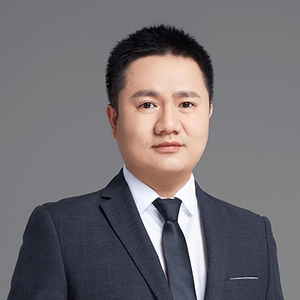 邓毅沣/首席专家、法学博士
